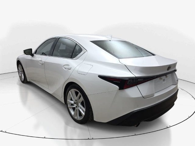 Used 2024 Lexus IS 300 w/ Comfort Package RWD image 8
