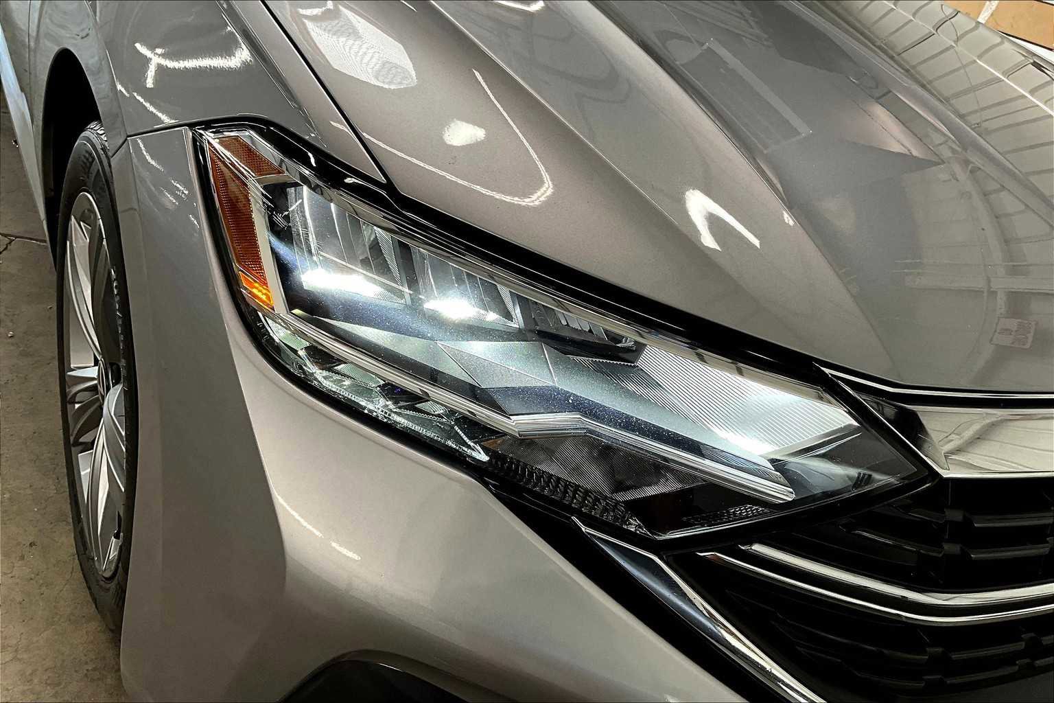 Used 2024 Volkswagen Jetta SE image 30