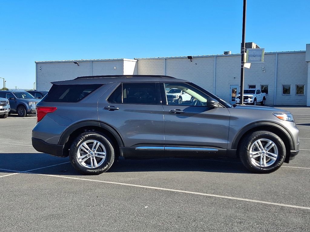 Certified 2023 Ford Explorer XLT w/ Equipment Group 202A image 7