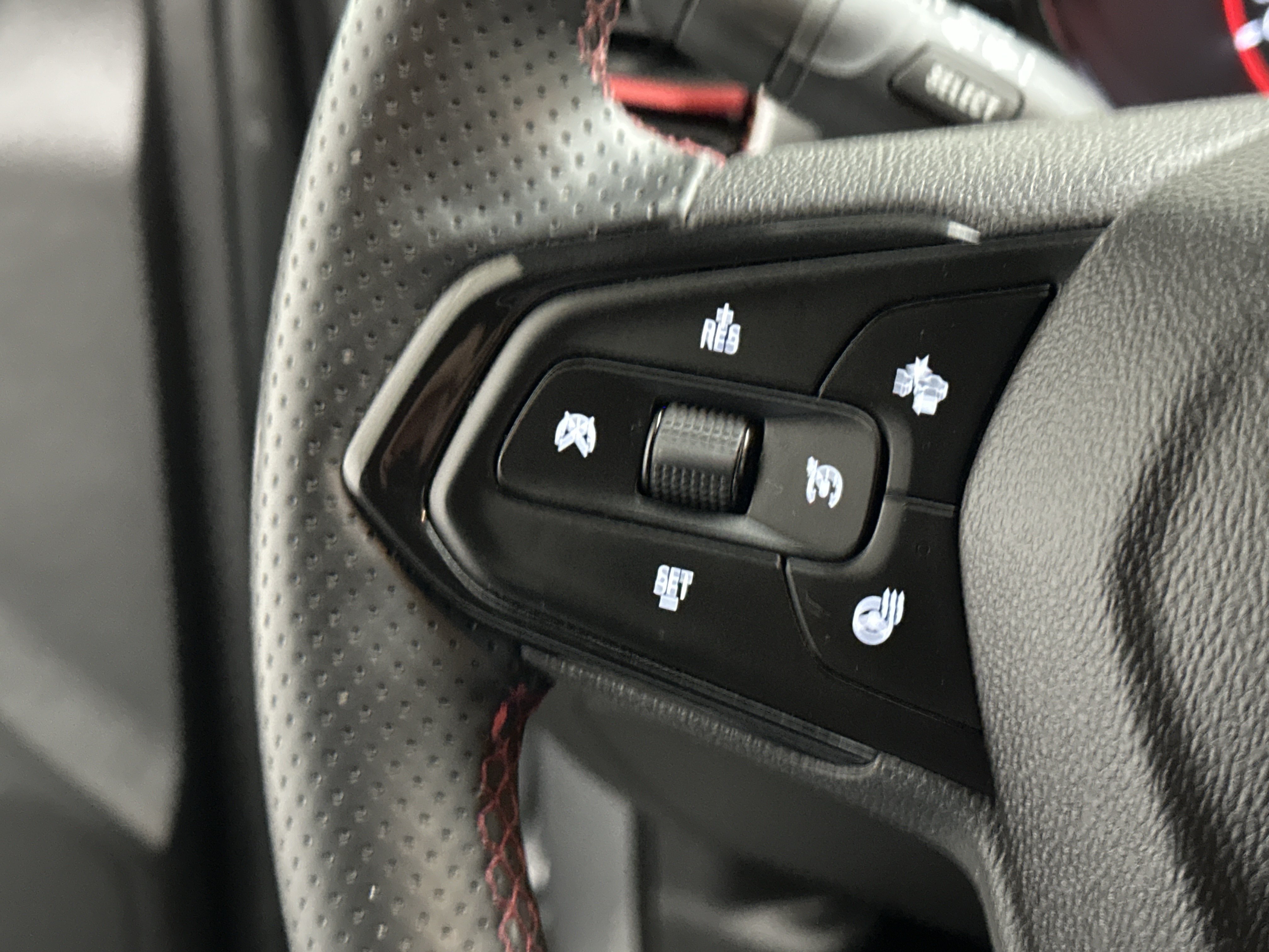 Used 2024 Chevrolet Trax RS w/ Driver Confidence Package FWD image 23