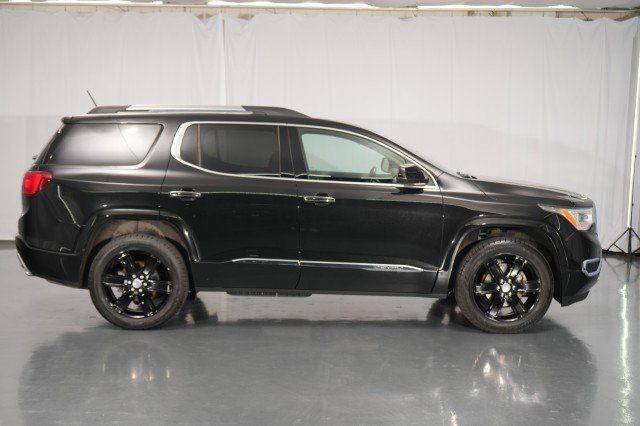 Used 2019 GMC Acadia Denali image 9