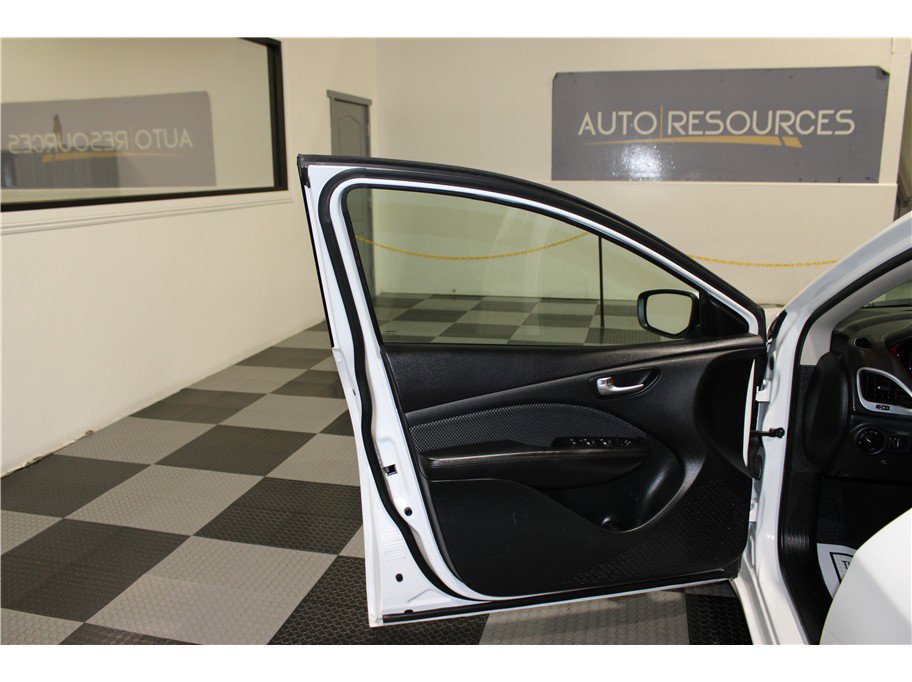 Used 2016 Dodge Dart SXT image 11