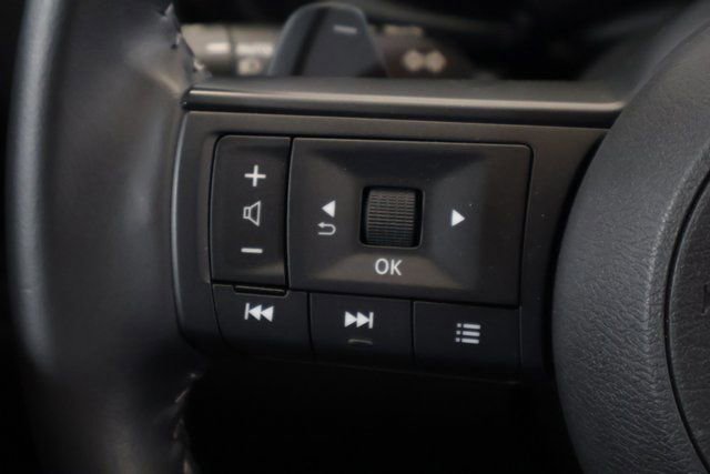 Certified 2025 Nissan Pathfinder SV w/ SV Premium Package image 16