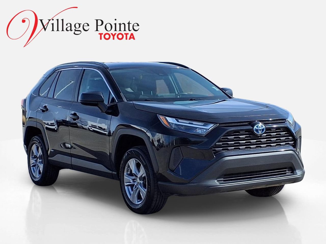 Used 2023 Toyota RAV4 LE image 9