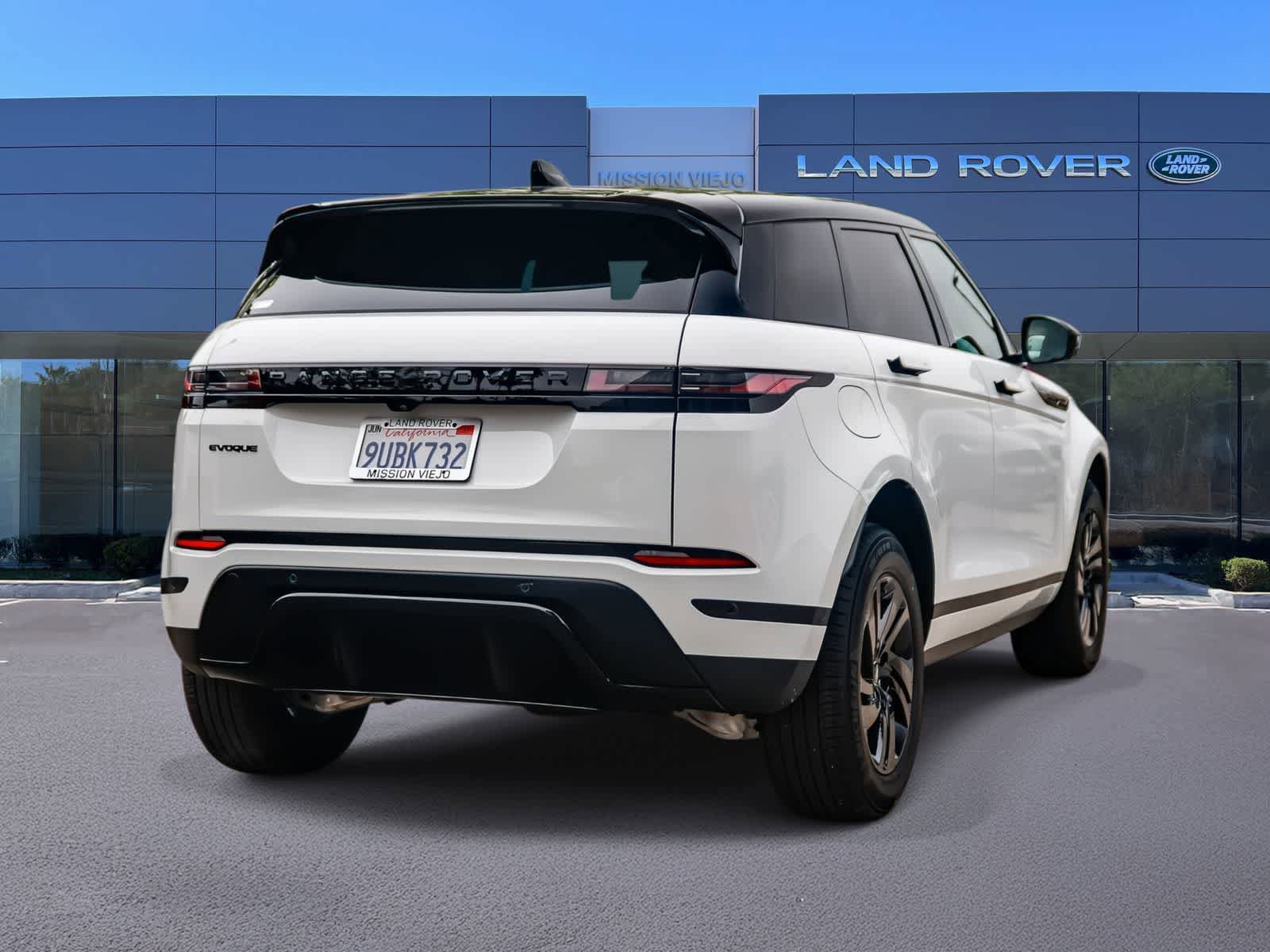 Used 2026 Land Rover Range Rover Evoque S AWD/4WD image 4