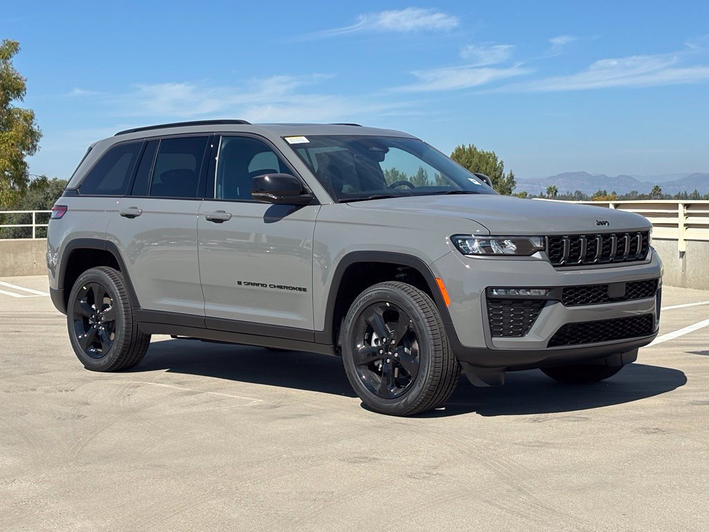 New 2027 Jeep Grand Cherokee Limited AWD/4WD image 32