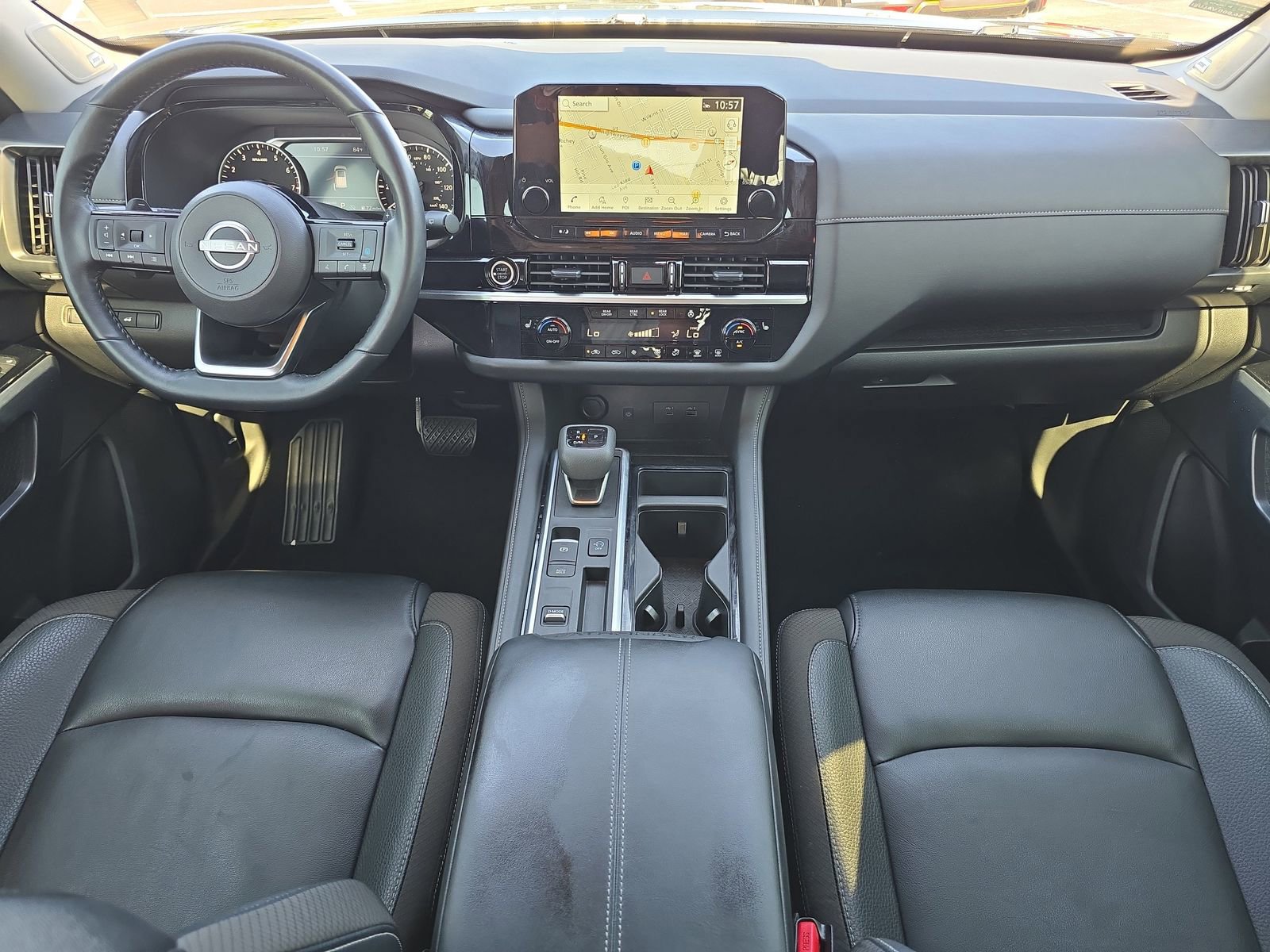 Used 2024 Nissan Pathfinder SL w/ SL Premium Package image 9