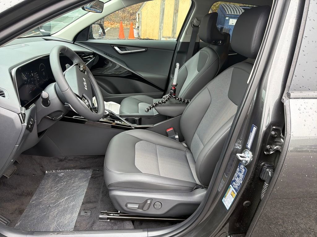 New 2025 Kia Niro Wind image 9