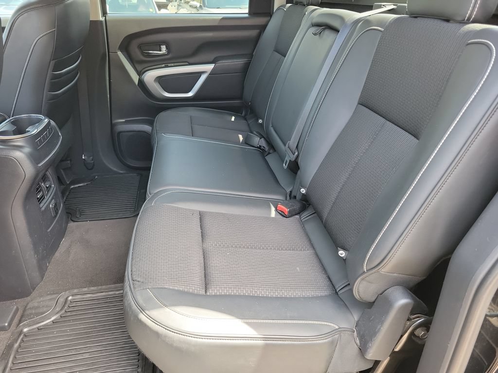 Used 2017 Nissan Titan PRO-4X AWD/4WD image 17