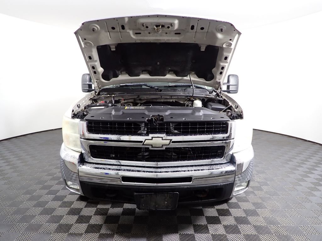 Used 2007 Chevrolet Silverado 2500 LT w/ Suspension Package, Off-Road AWD/4WD image 37