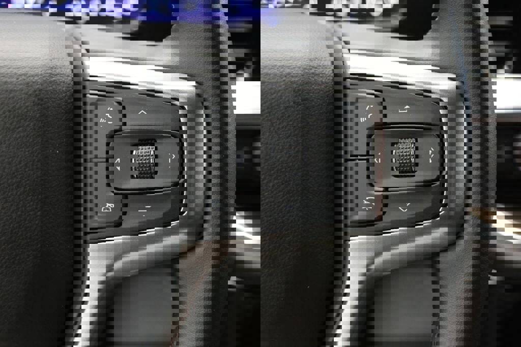 Used 2023 Chevrolet Silverado 1500 LT image 21