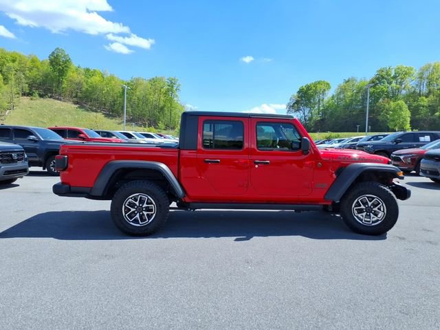 Used 2024 Jeep Gladiator Rubicon AWD/4WD image 7