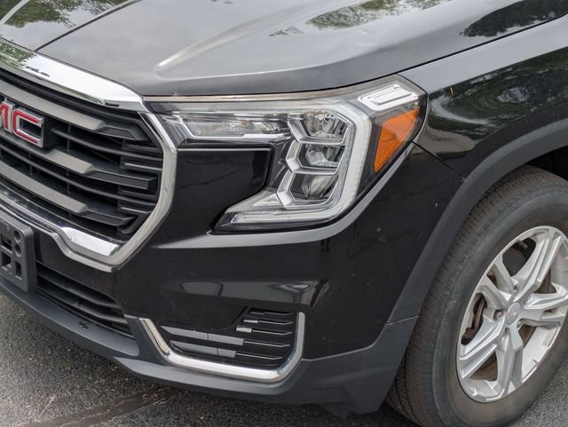 Certified 2023 GMC Terrain SLE w/ Driver Convenience Package AWD/4WD image 9