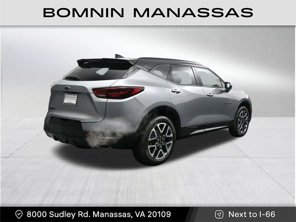 Used 2024 Chevrolet Blazer RS w/ Driver Confidence II Package image 5