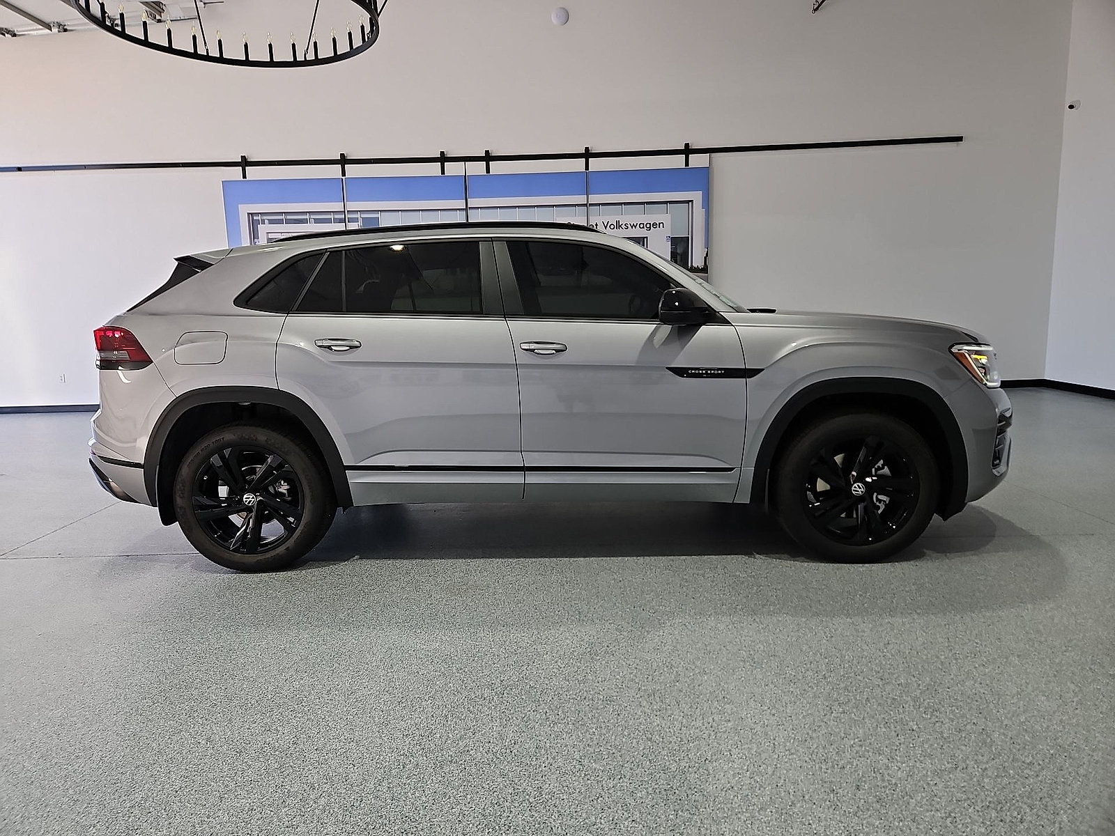 New 2026 Volkswagen Atlas Cross Sport SEL R-Line AWD/4WD image 10