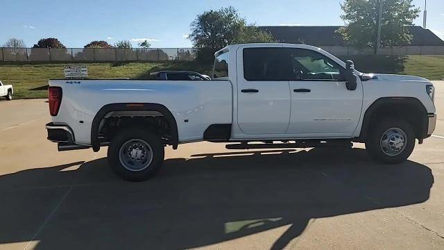 New 2026 GMC Sierra 3500 Pro w/ Convenience Package image 9