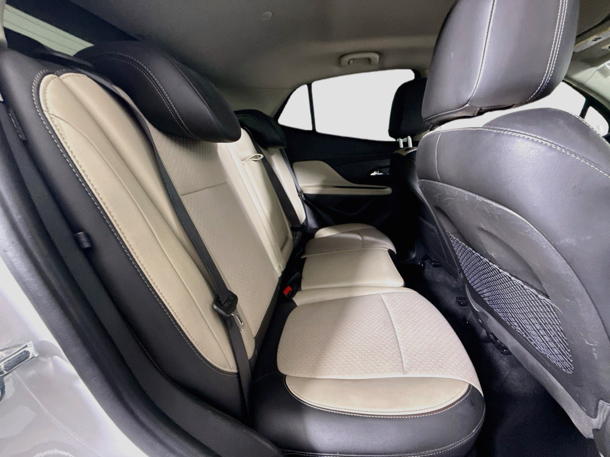 Used 2020 Buick Encore Preferred FWD image 27