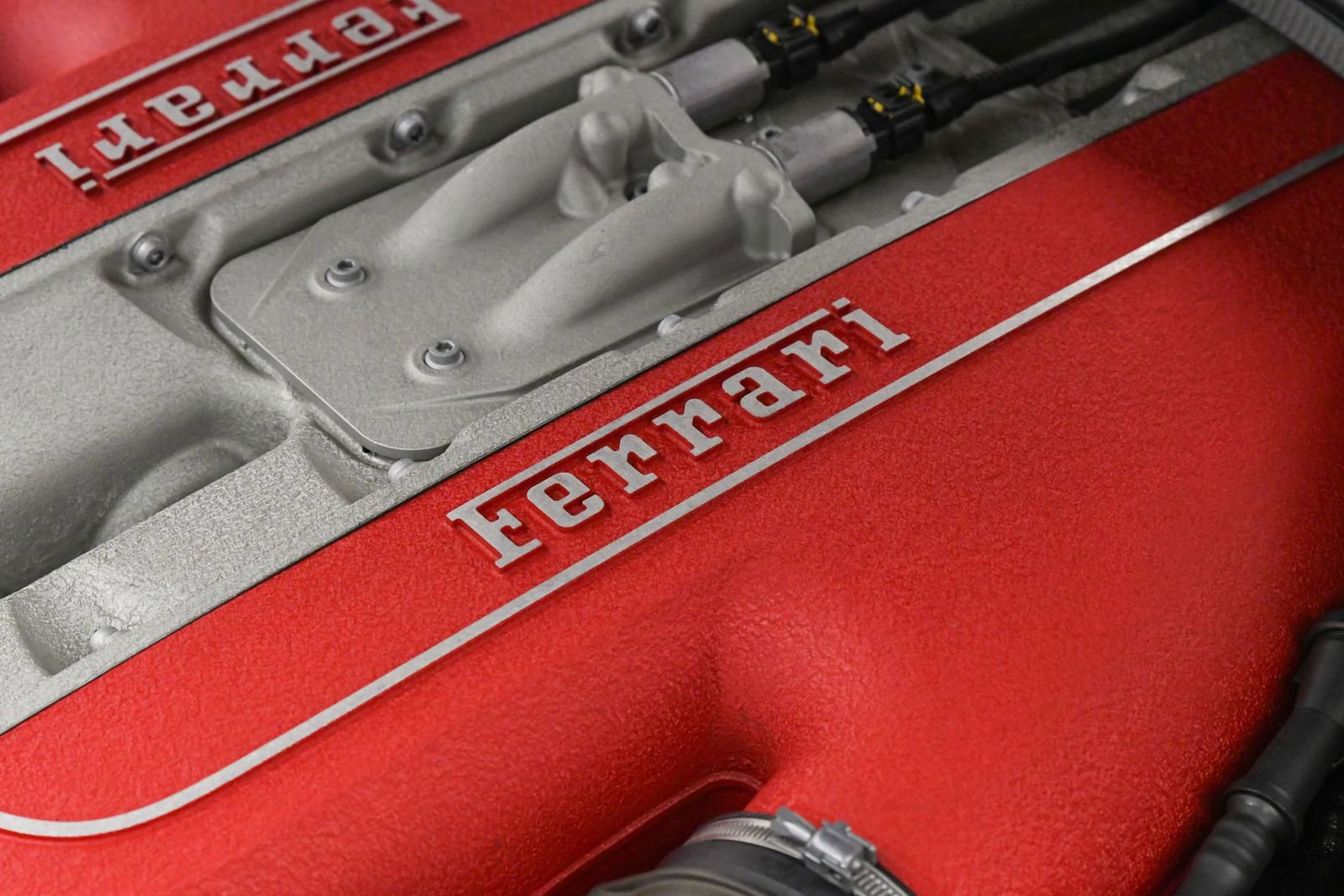 Used 2018 Ferrari 812 Superfast RWD image 21