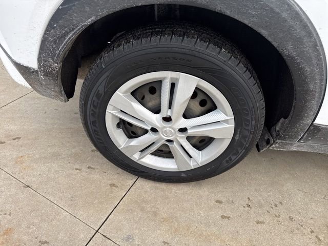 Used 2022 Nissan Kicks S image 9