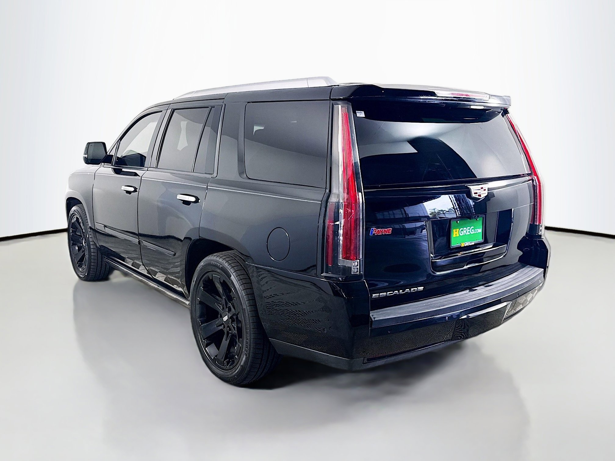 Used 2019 Cadillac Escalade Platinum w/ Escalade Sport Edition image 7