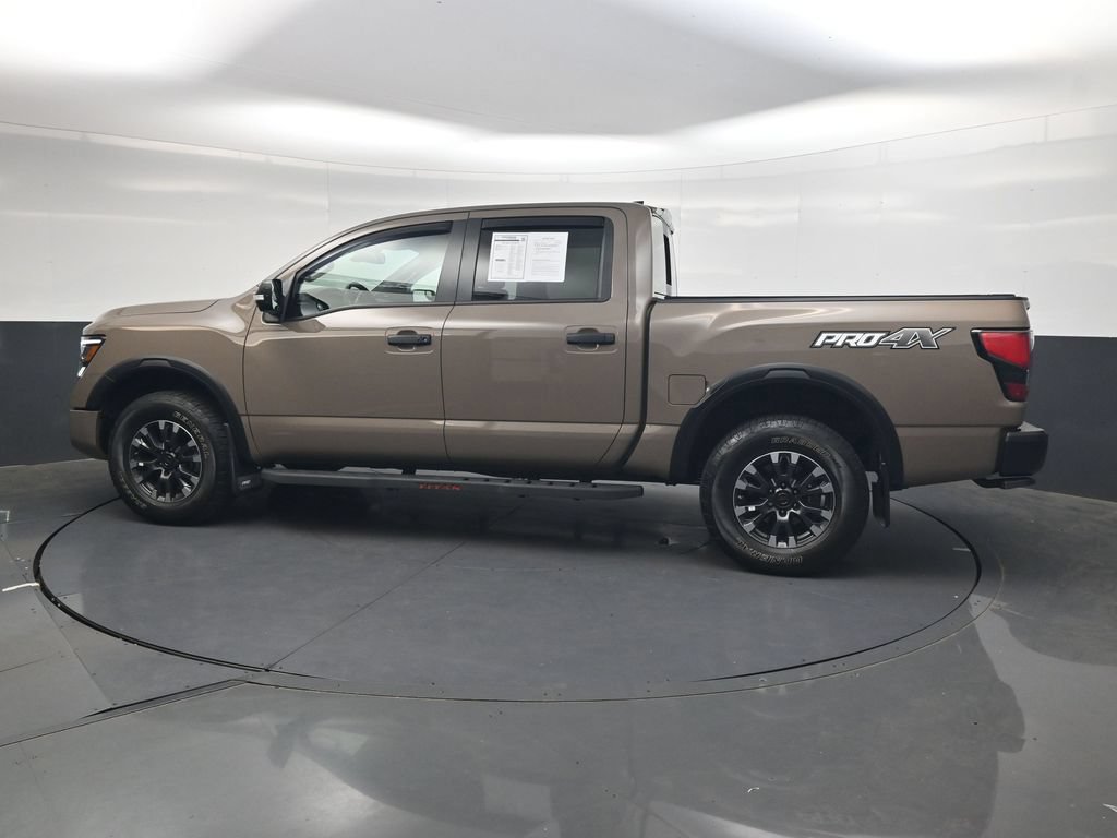 Used 2022 Nissan Titan PRO-4X w/ Pro-4x Convenience Package AWD/4WD image 12