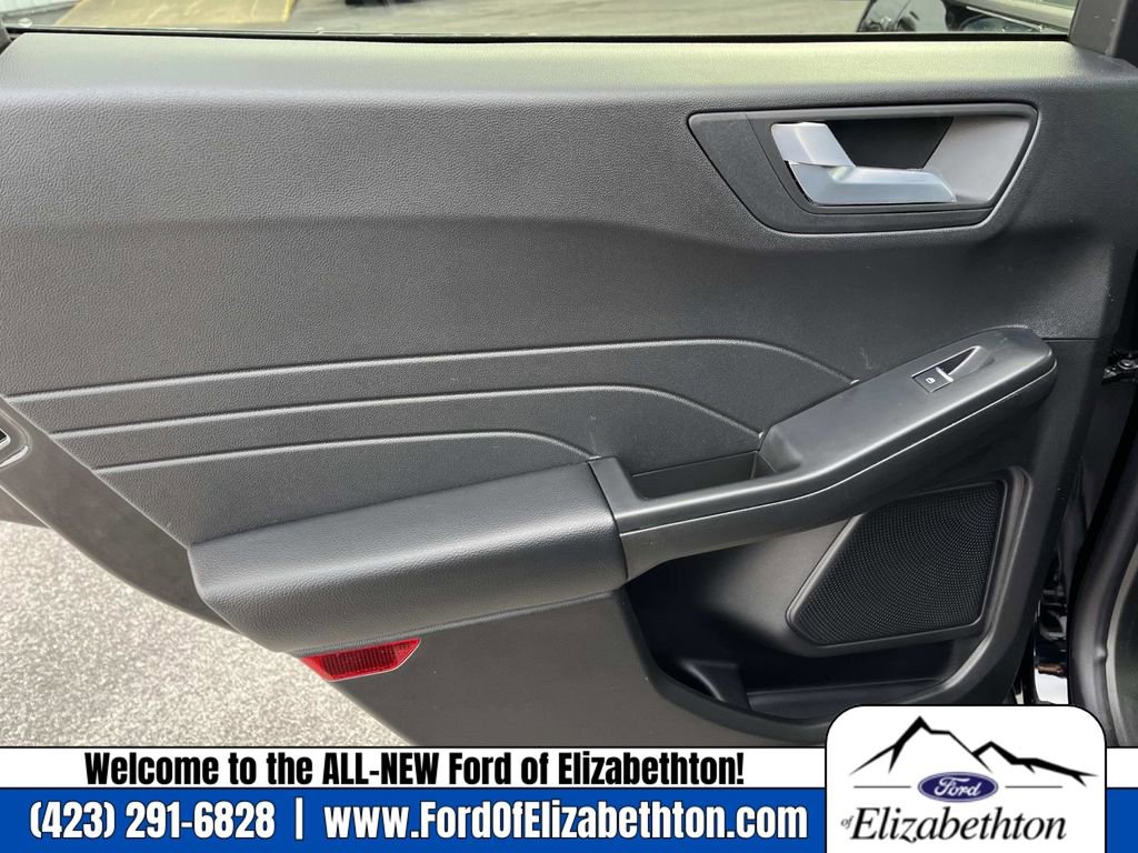 New 2026 Ford Escape ST-Line Select w/ Equipment Group 401A image 16