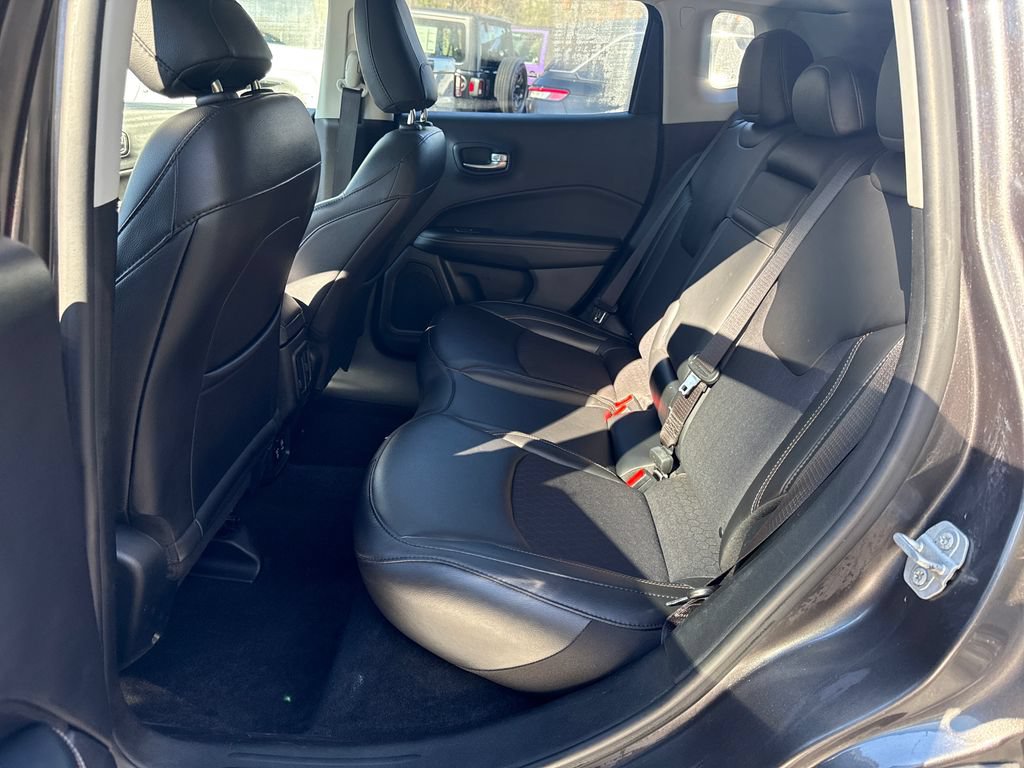 Used 2019 Jeep Compass Latitude AWD/4WD image 23