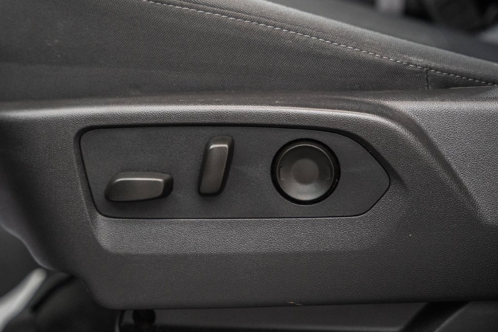 Used 2024 Chevrolet Silverado 1500 Custom AWD/4WD image 37