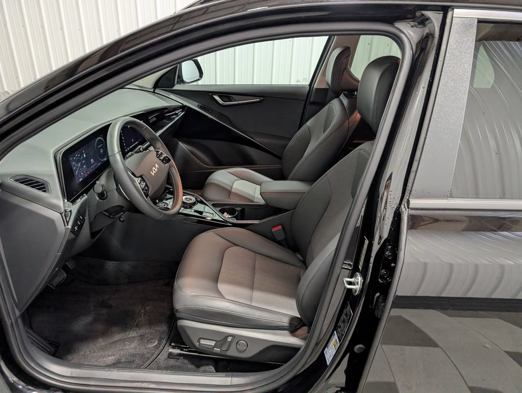 Used 2024 Kia Niro Wind FWD image 14