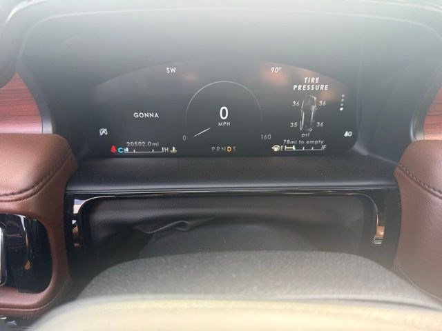 Used 2022 Lincoln Nautilus Reserve w/ Equipment Group 201A image 18