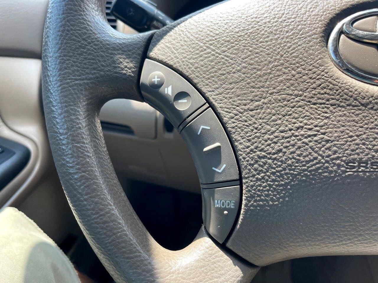 Used 2006 Toyota Camry LE FWD image 21