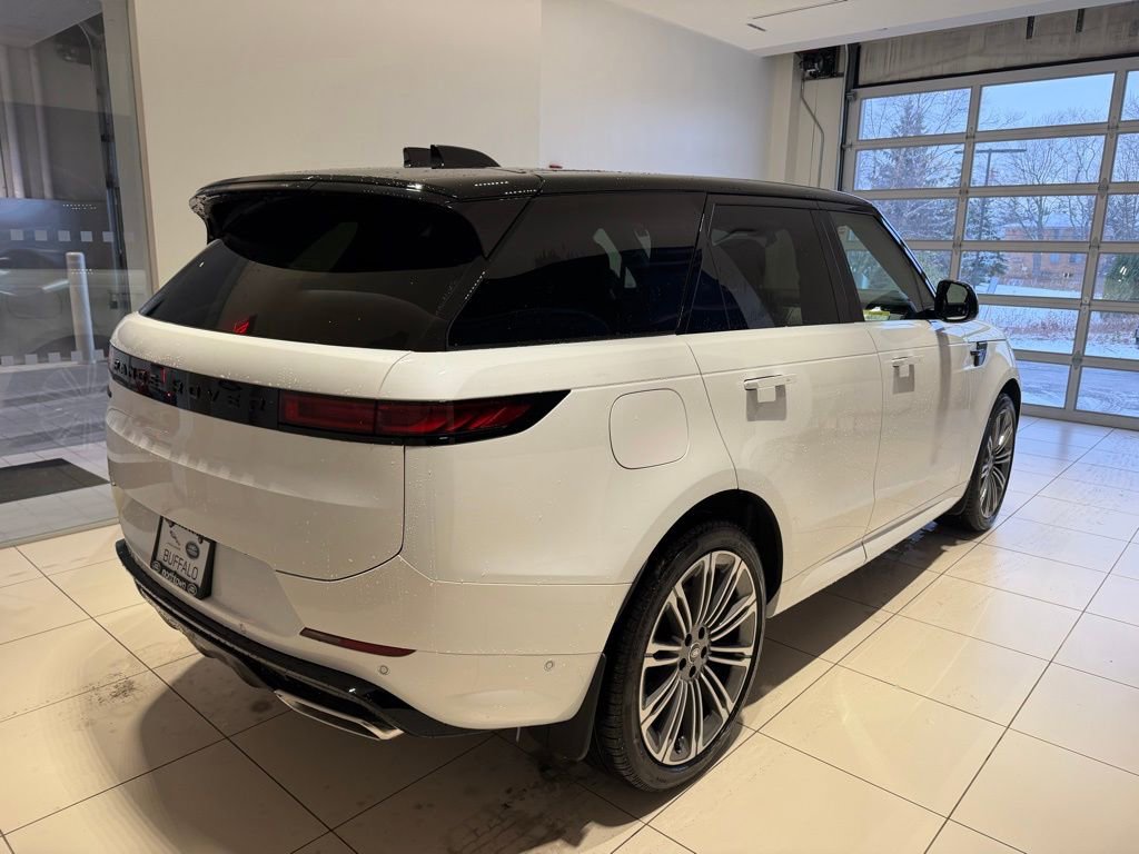 New 2025 Land Rover Range Rover Sport Dynamic SE AWD/4WD image 5