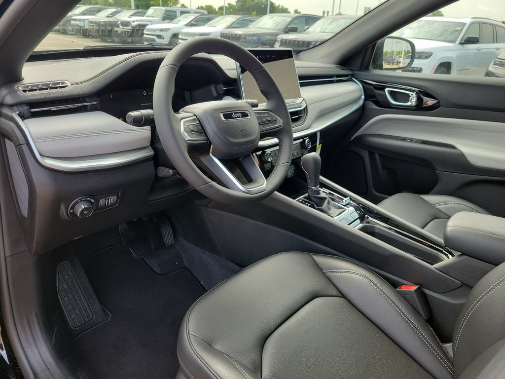New 2026 Jeep Compass Limited AWD/4WD image 12