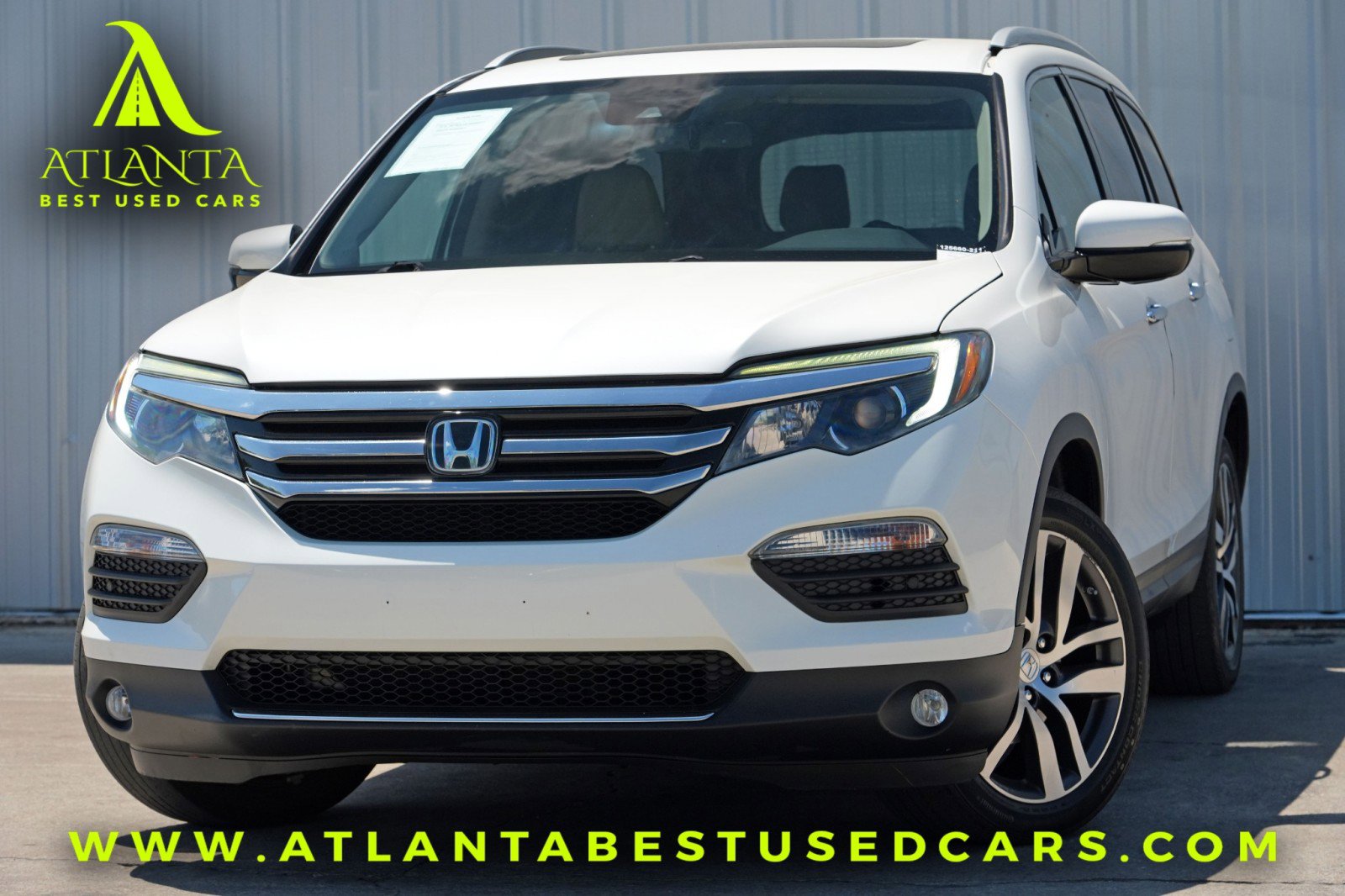 Used 2016 Honda Pilot Touring image 1