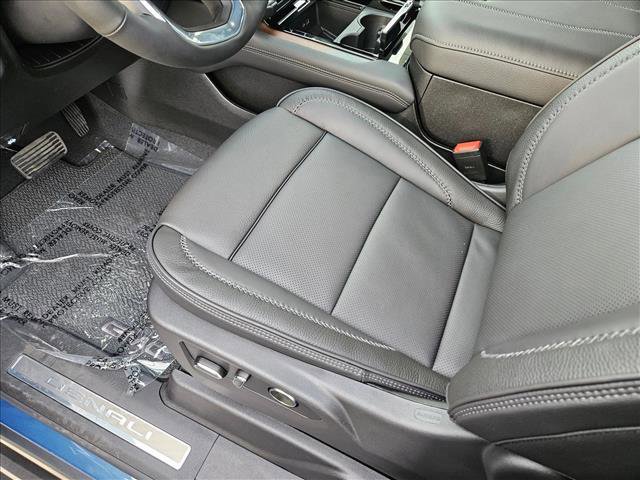 New 2026 GMC Yukon Denali image 4