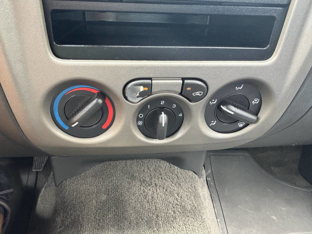 Used 2004 Chevrolet Colorado LS w/ Power Convenience Package image 18