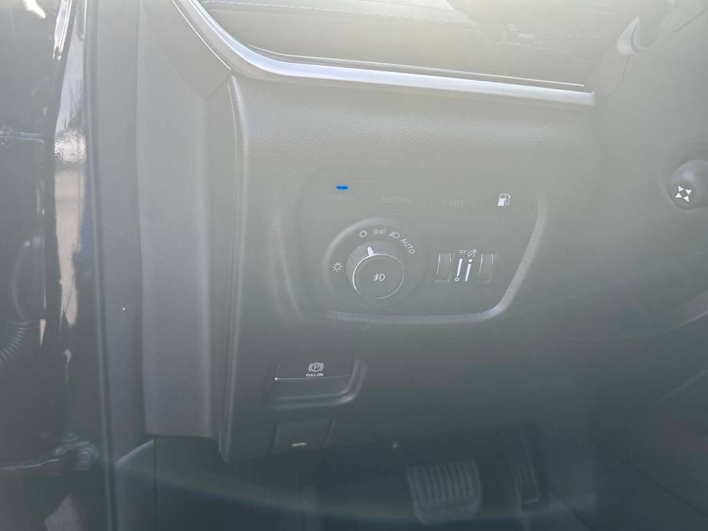 New 2024 Jeep Grand Cherokee Trailhawk w/ Luxury Tech Group III AWD/4WD image 13