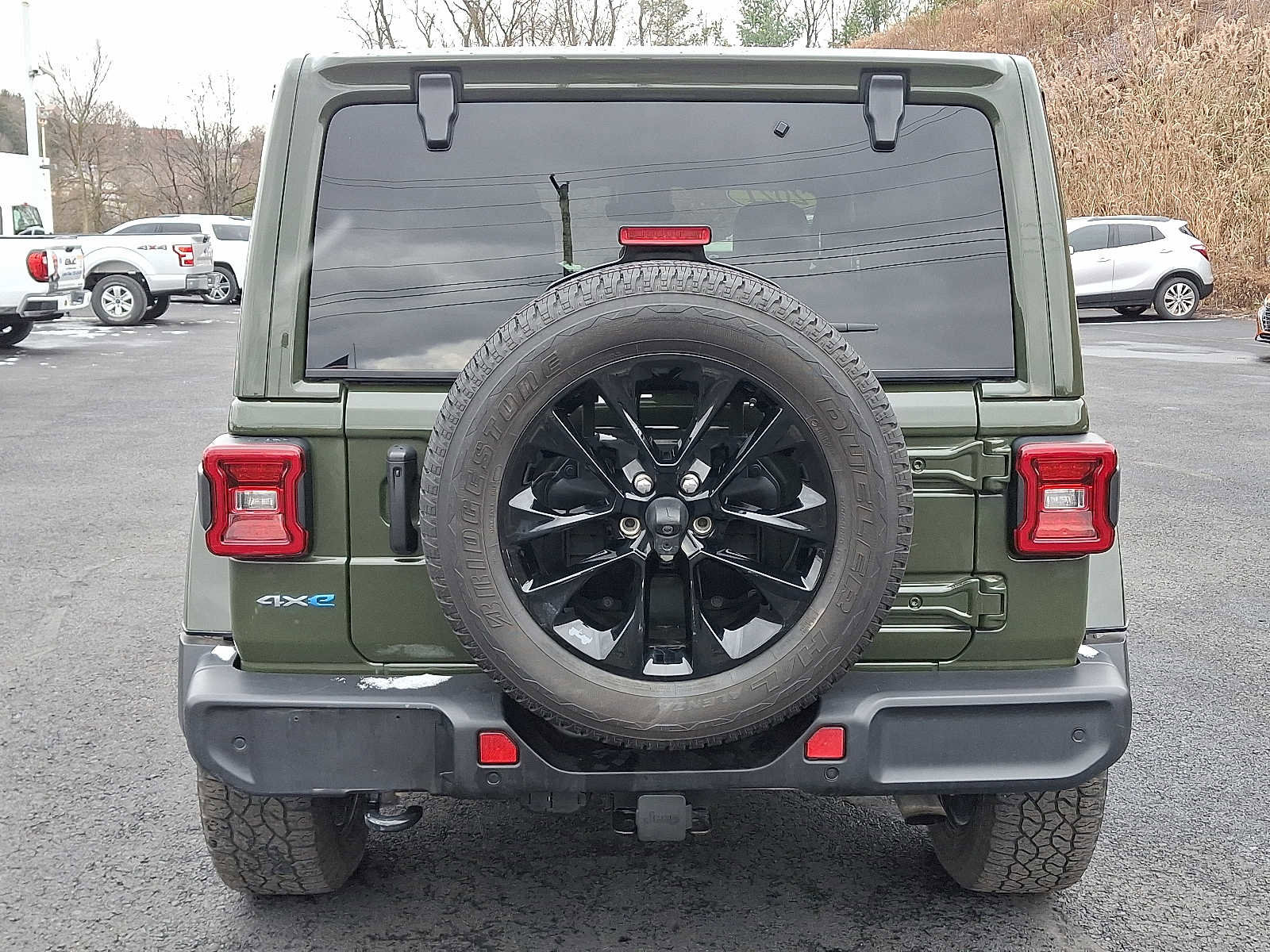 Used 2021 Jeep Wrangler Unlimited Sahara w/ Cold Weather Group image 5