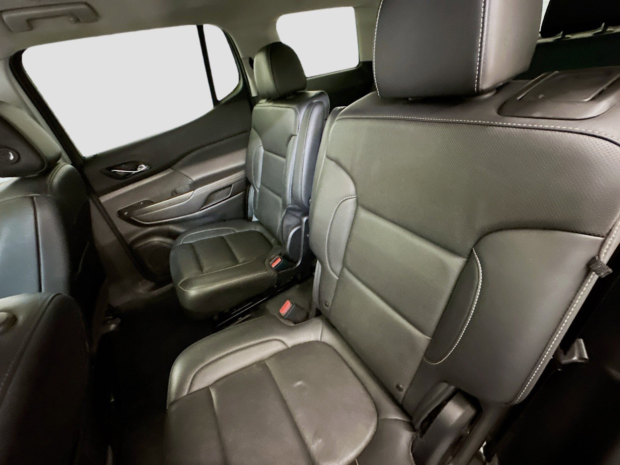 Used 2023 GMC Acadia SLT w/ Technology Package image 30