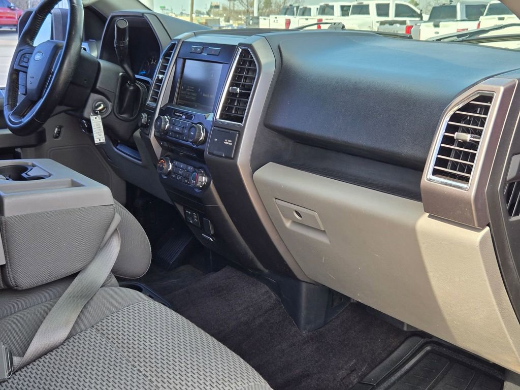 Used 2015 Ford F150 XLT w/ Equipment Group 302A Luxury image 22