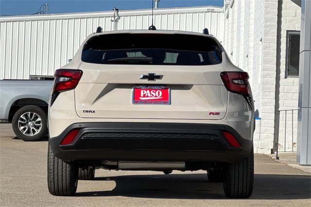 New 2026 Chevrolet Trax RS w/ Sunroof Package image 6