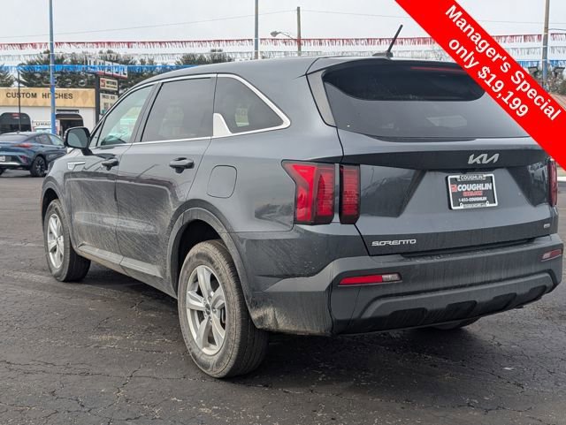 Used 2023 Kia Sorento LX AWD/4WD image 5