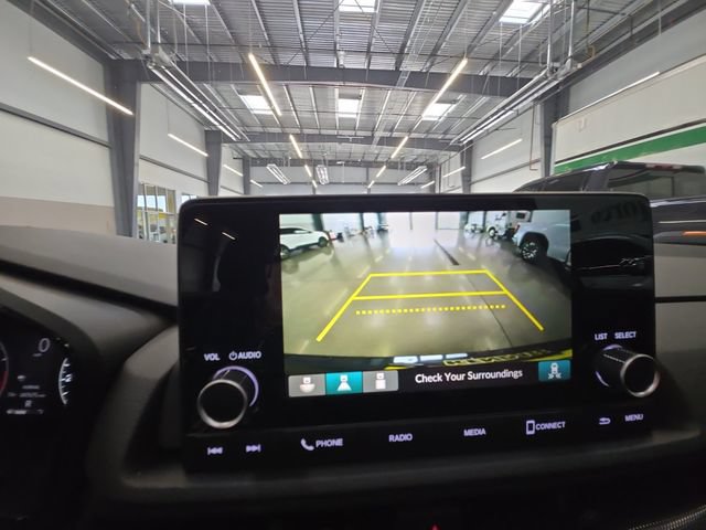 Used 2023 Honda CR-V EX image 16