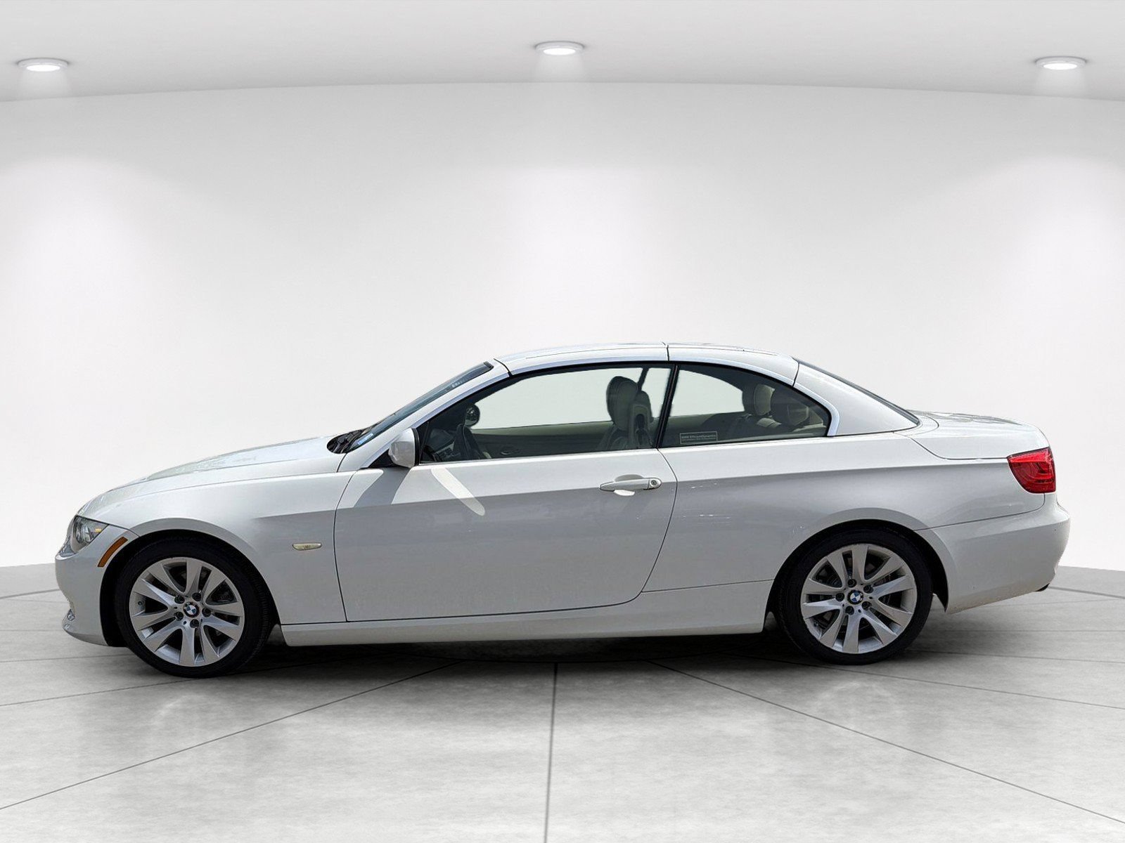 Used 2013 BMW 328i Convertible RWD image 7