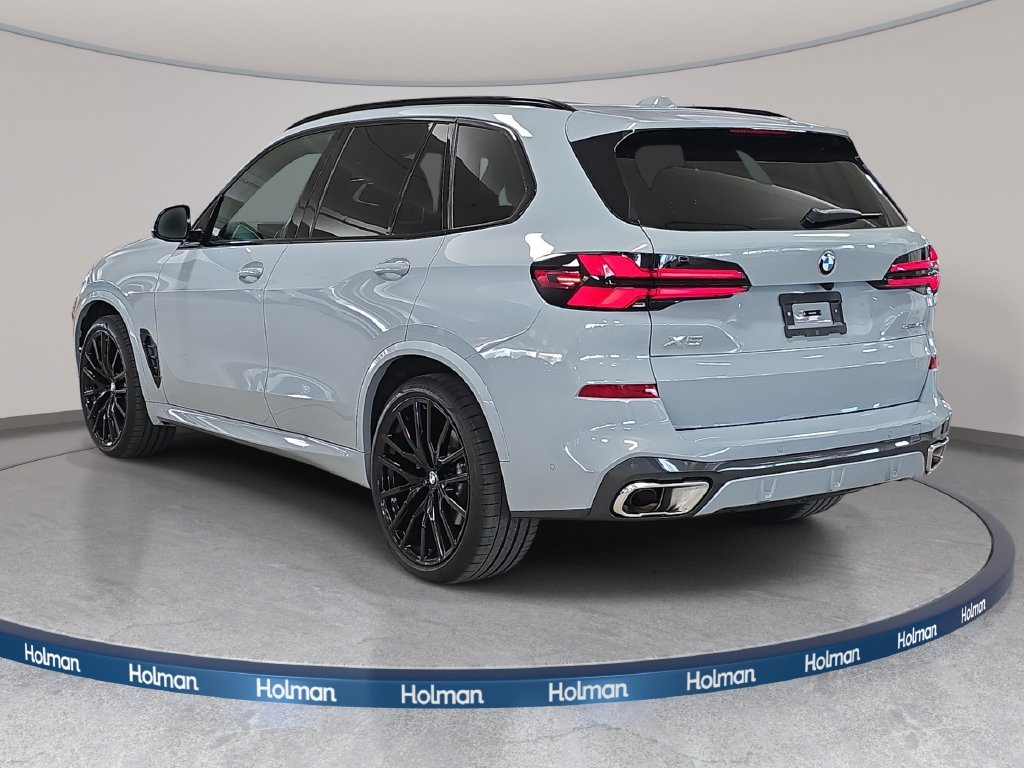 Used 2026 BMW X5 sDrive40i w/ M Sport Package RWD image 8