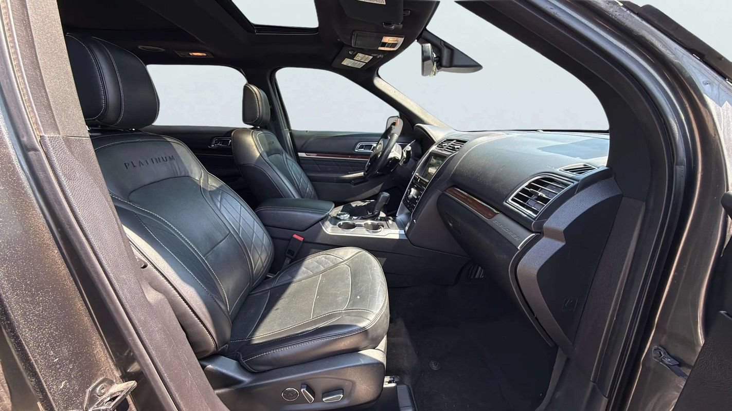 Used 2018 Ford Explorer Platinum AWD/4WD image 15
