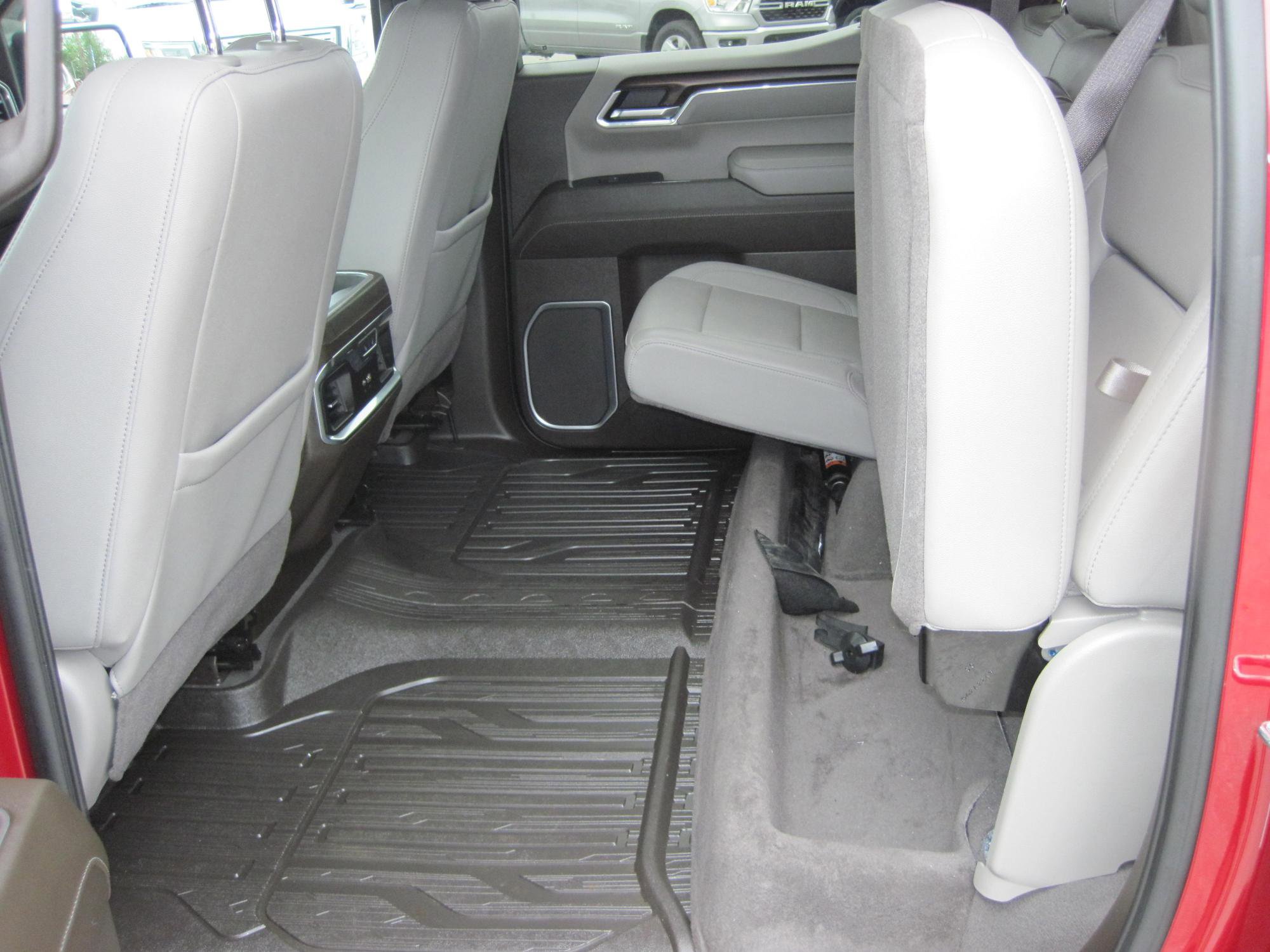 Used 2023 GMC Sierra 1500 SLT w/ SLT Premium Package image 10