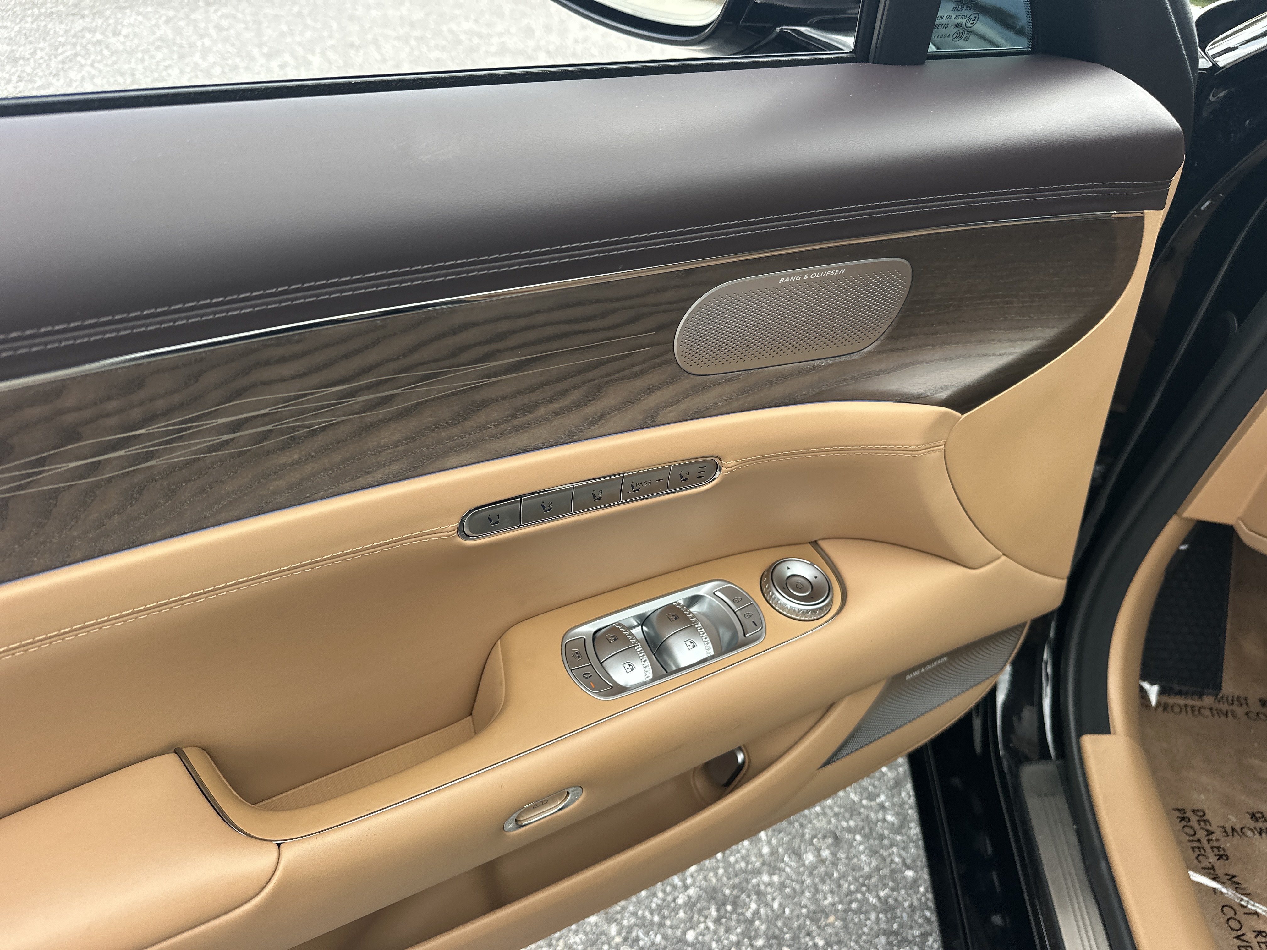 Certified 2025 Genesis G90 3.5T AWD/4WD image 13