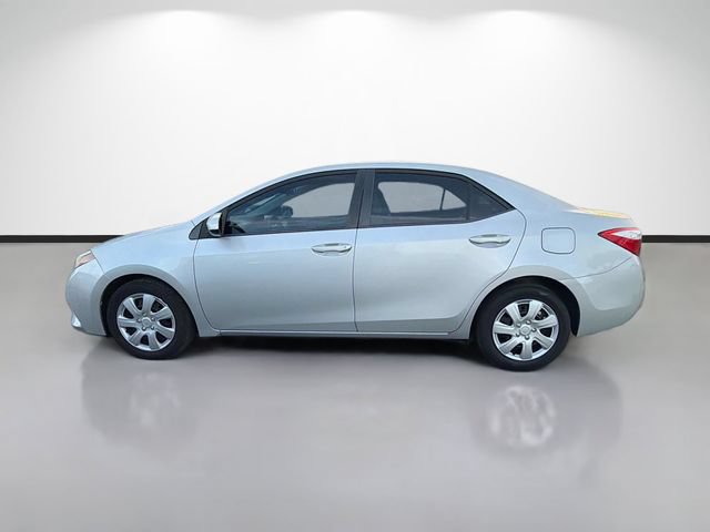 Used 2015 Toyota Corolla LE FWD image 6