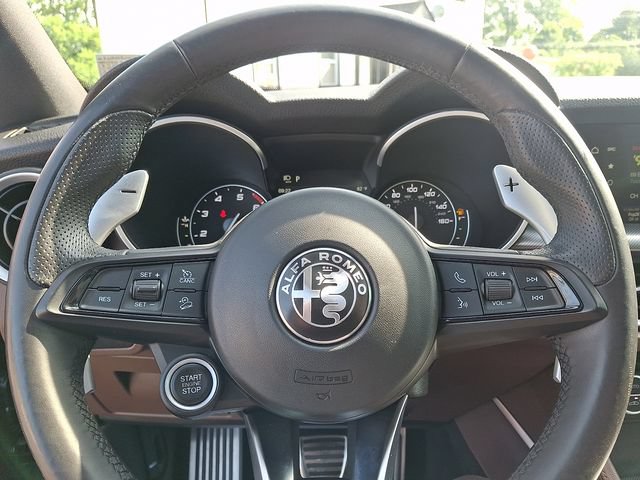 Used 2020 Alfa Romeo Stelvio Ti Sport w/ Quick Order Package 22S Sport AWD/4WD image 19